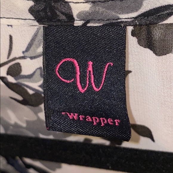 Wrapper Top - Picture 4 of 4